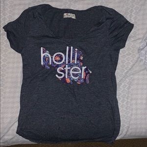 Hollister top